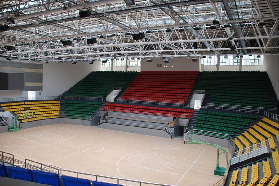 北宁羽毛球场网架工程